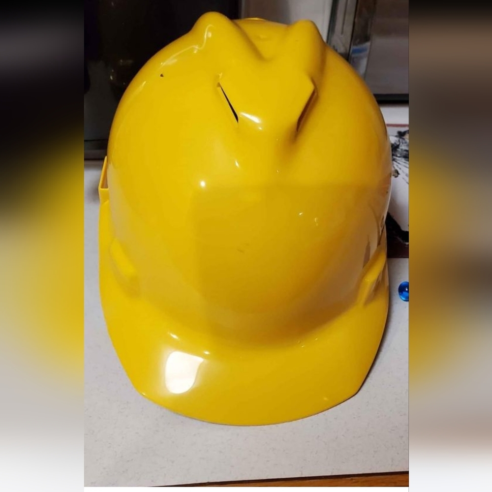 Peltor hard hat